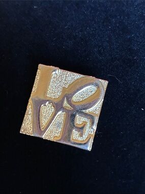 Gold LOVE Square Brooch Pin - Elegant Women's Jewelry